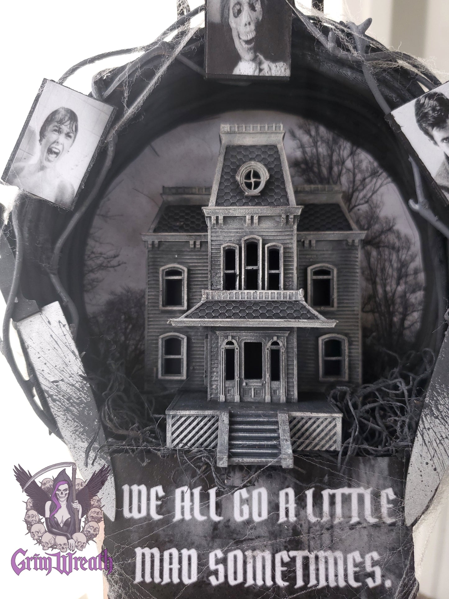 Psycho Mini Wreath
