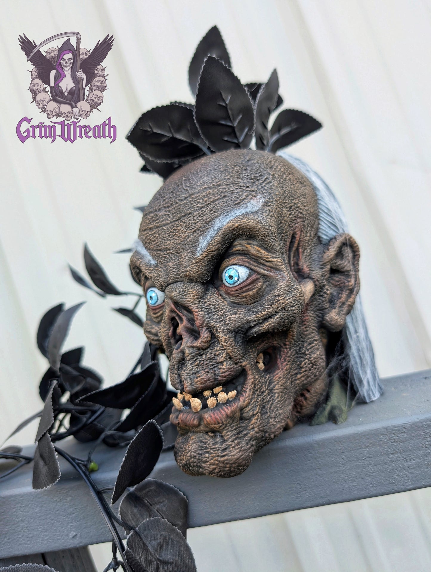 Crypt Keeper Planter/Makeup brush holder