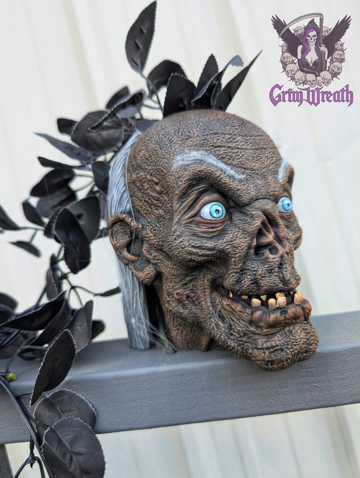 Crypt Keeper Planter/Makeup brush holder