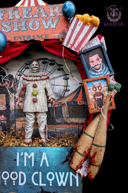 Good Clown Mini Wreath