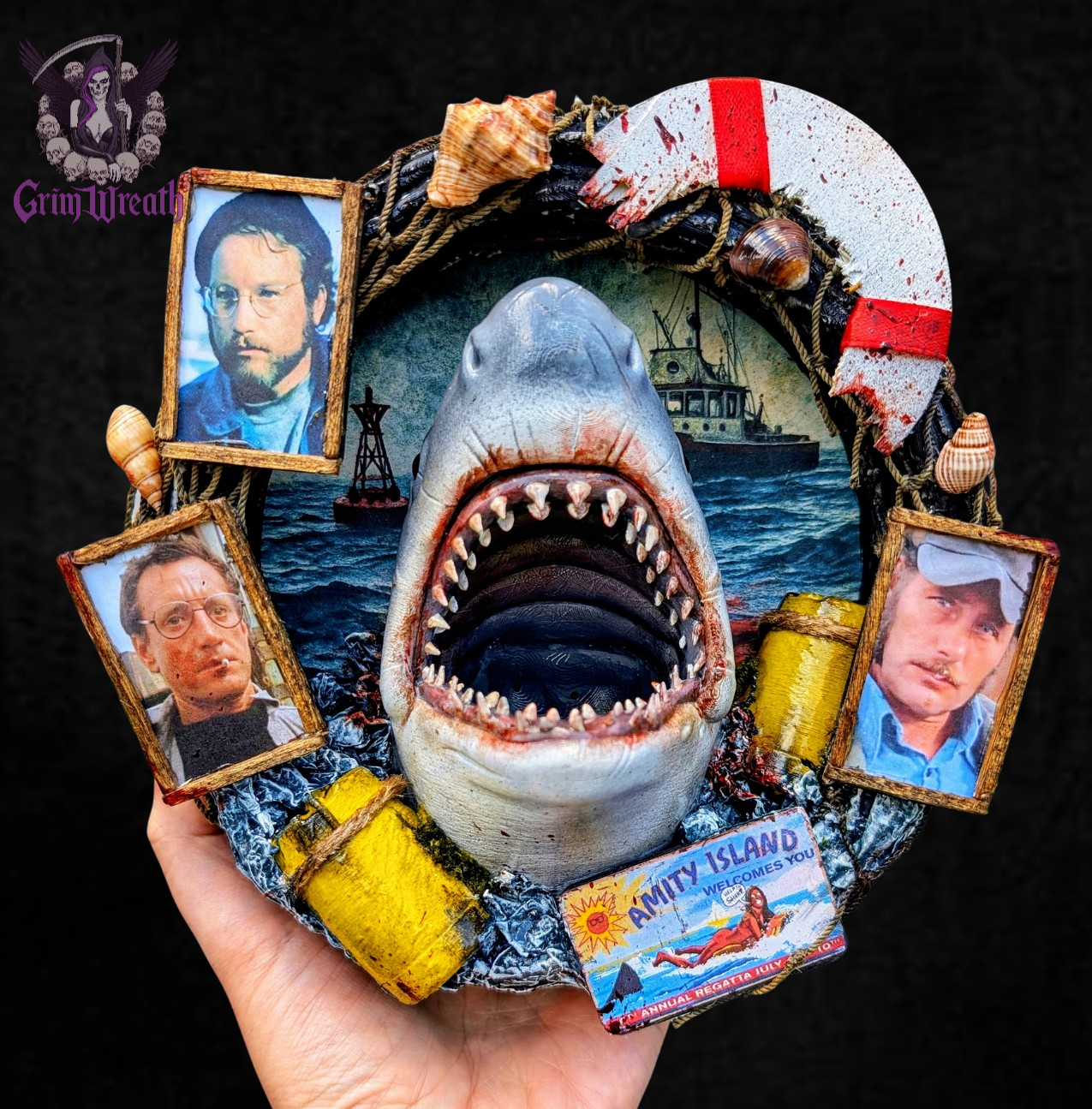 Terrifying Tides Mini Wreath