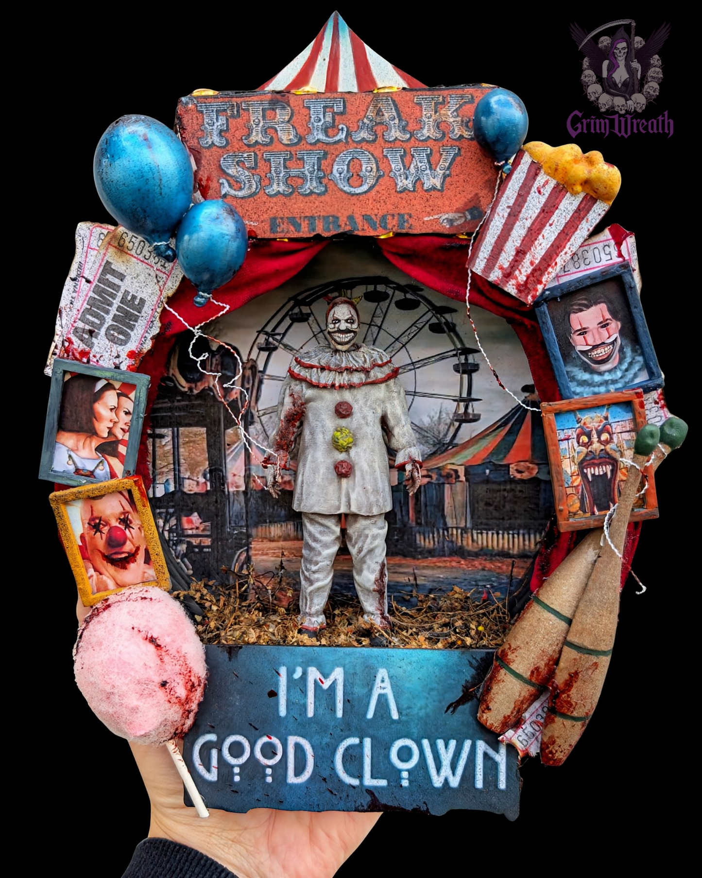 Good Clown Mini Wreath