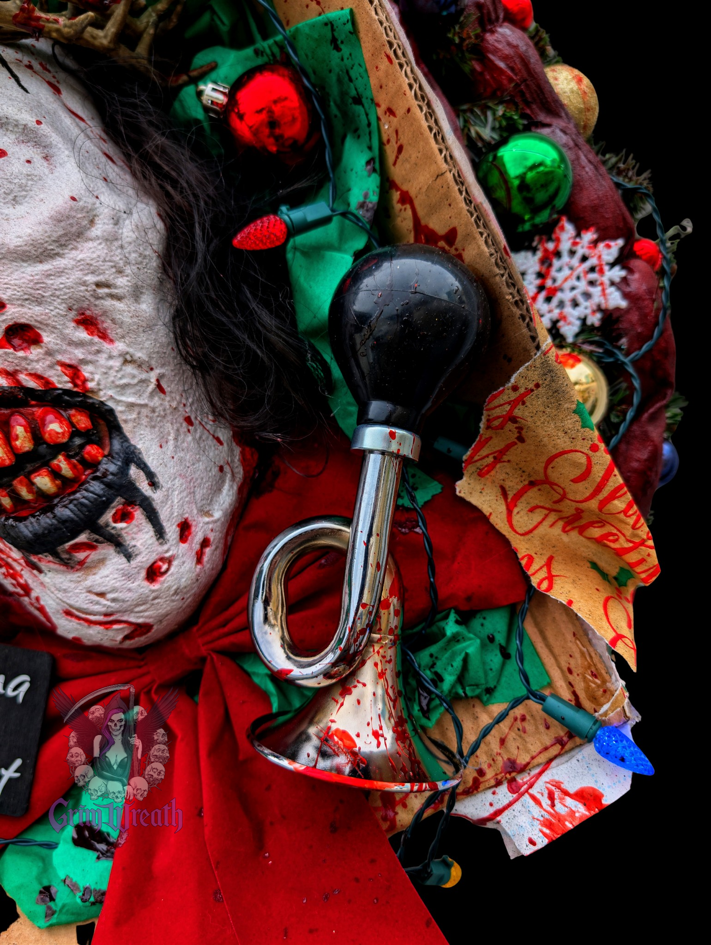 Terrifying Christmas (26x26) Wreath