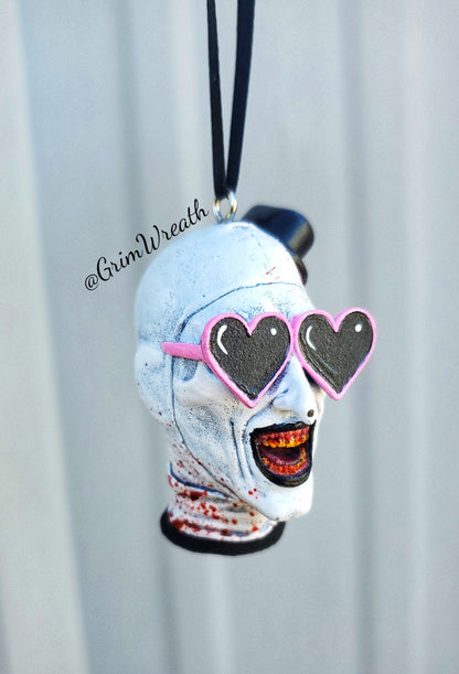 Art is My Heart Ornament (Valloween Exclusive)