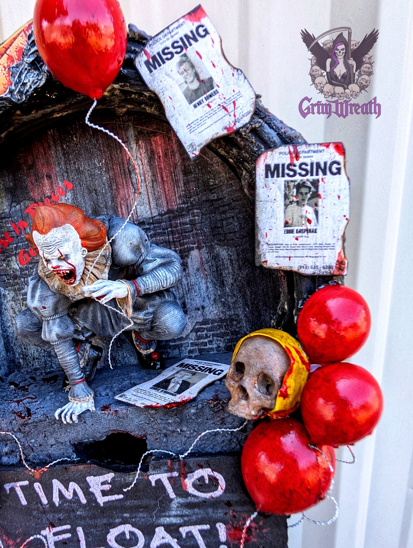 Time to Float Mini Wreath