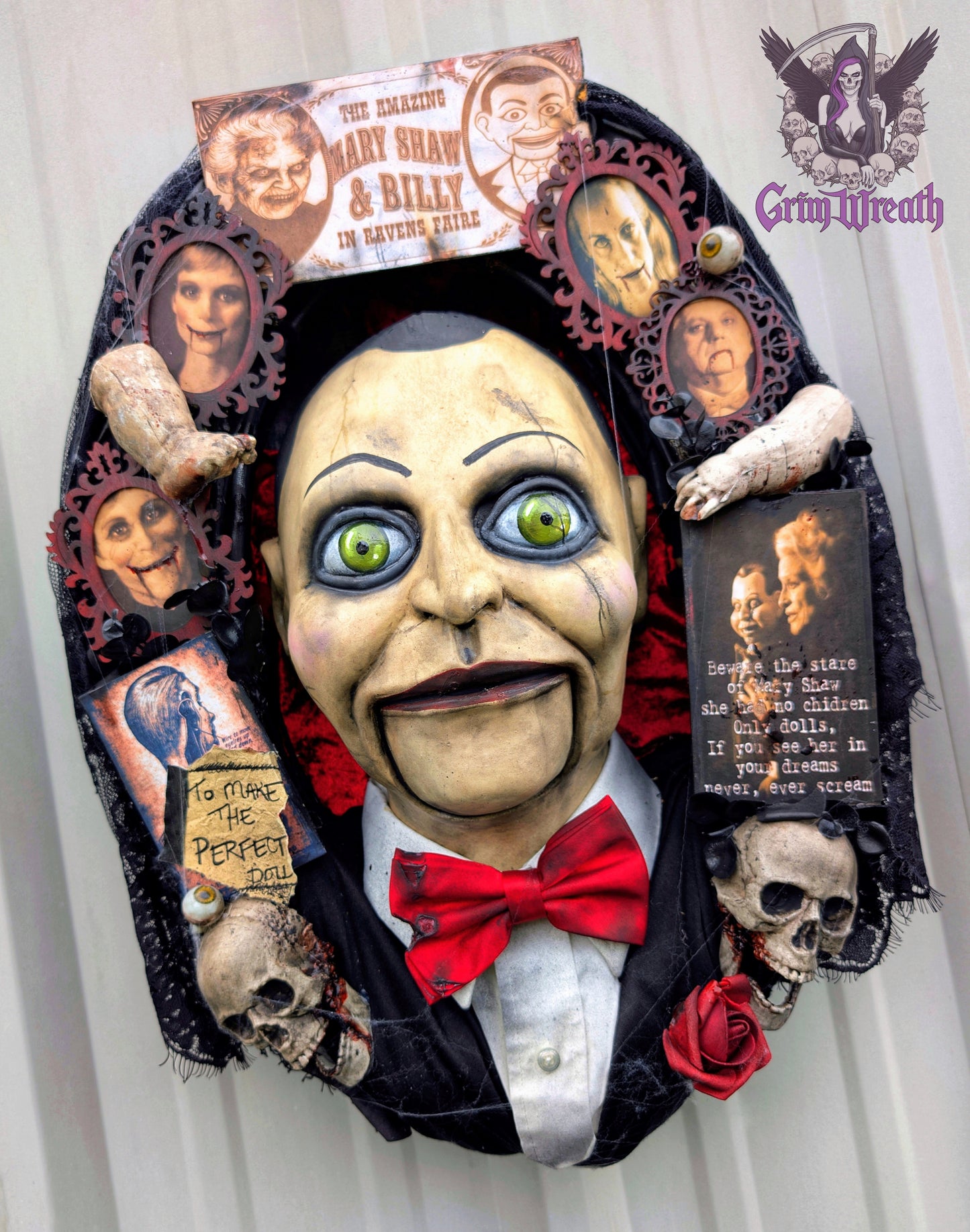 Beware the Stare Wreath